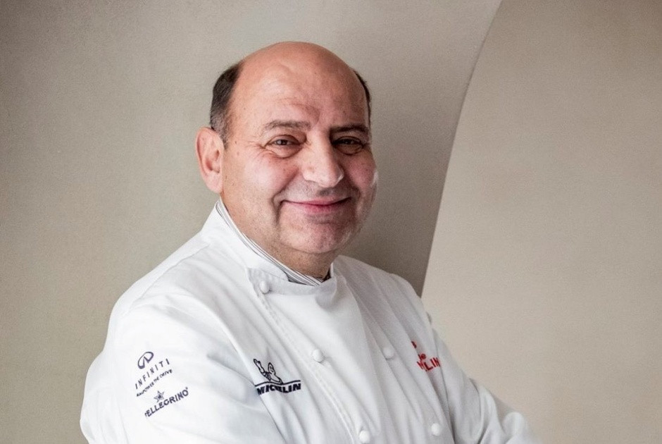 &Pi;έ&theta;&alpha;&nu;&epsilon; &omicron; &sigma;&pi;&omicron;&upsilon;&delta;&alpha;ί&omicron;&sigmaf; &Kappa;ύ&pi;&rho;&iota;&omicron;&sigmaf; &sigma;&epsilon;&phi; &Alpha;&nu;&delta;&rho;έ&alpha;&sigmaf; &Mu;&alpha;&upsilon;&rho;&omicron;&mu;&mu;ά&tau;&eta;&sigmaf;