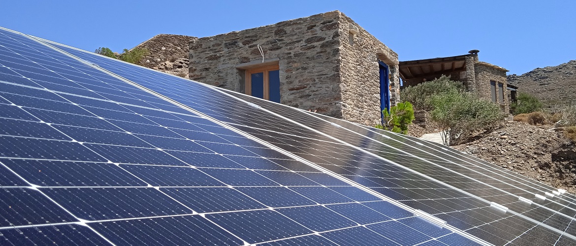 Φωτοβολταϊκά: Δεν γίνεται υποστατικά να έχουν πλεόνασμα 6-7 χιλιάδες kw