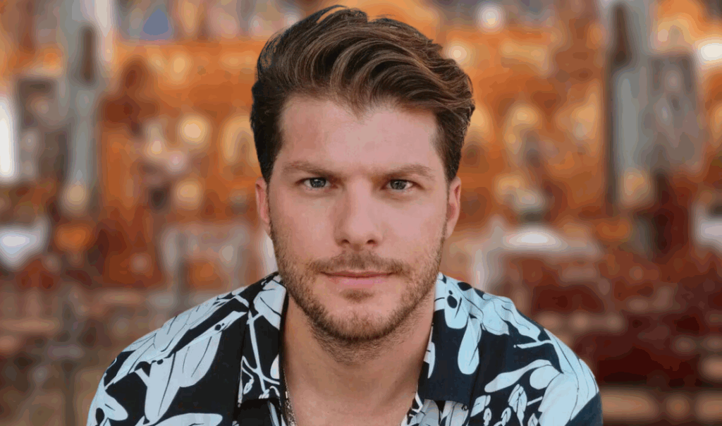 Το Lush ξέρει να διασκεδάζει - O μοναδικός Λούκας Γιώρκας live στις 13 Απριλίου