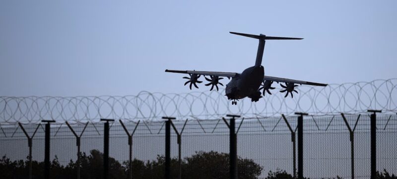 2026-03-03T090101Z_1690982653_RC2WWJA8NAPX_RTRMADP_3_IRAN-CRISIS-BRITAIN-CYPRUS-1024×683