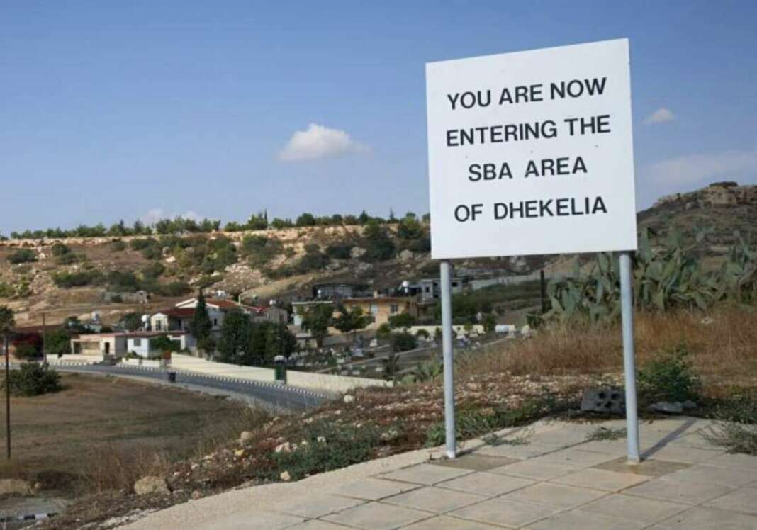 Σ’ επιφυλακή οι κοινότητες Ξυλοφάγου – Ξυλοτύμπου – Ορμήδειας που γειτνιάζουν με τις Βάσεις Δεκέλειας