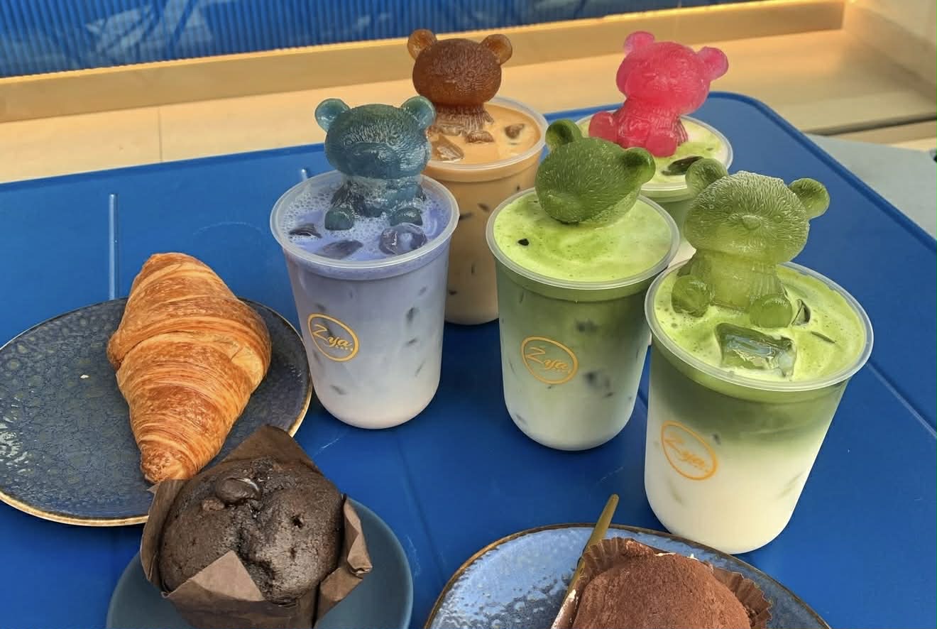 Ξέρουμε που θα βρεις τον viral καφέ με αρκουδάκι και είναι στη Λάρνακα