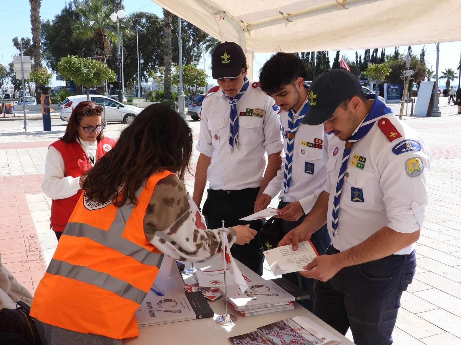 Στην ενημερωτική ημερίδα σε θέματα πρόληψης και αντιμετώπισης φυσικών καταστροφών η ομάδα του Cyprus Red Cross Society στη Λάρνακα  (φώτο)