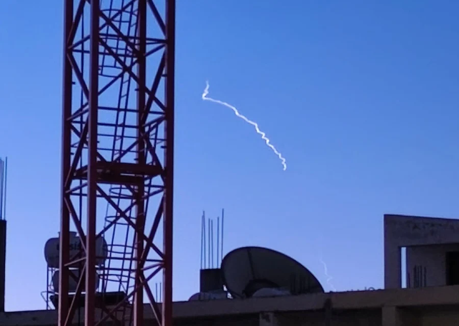 Τι είναι οι λάμψεις στον ουρανό της Κύπρου – Πόσο «κοντά» μας βρίσκονται; (βίντεο)