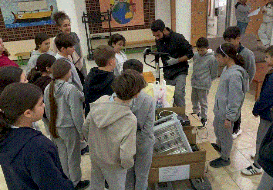 Τα παιδιά του Β’ Δημοτικού Αραδίππου δίνουν το παράδειγμα  (φώτο)