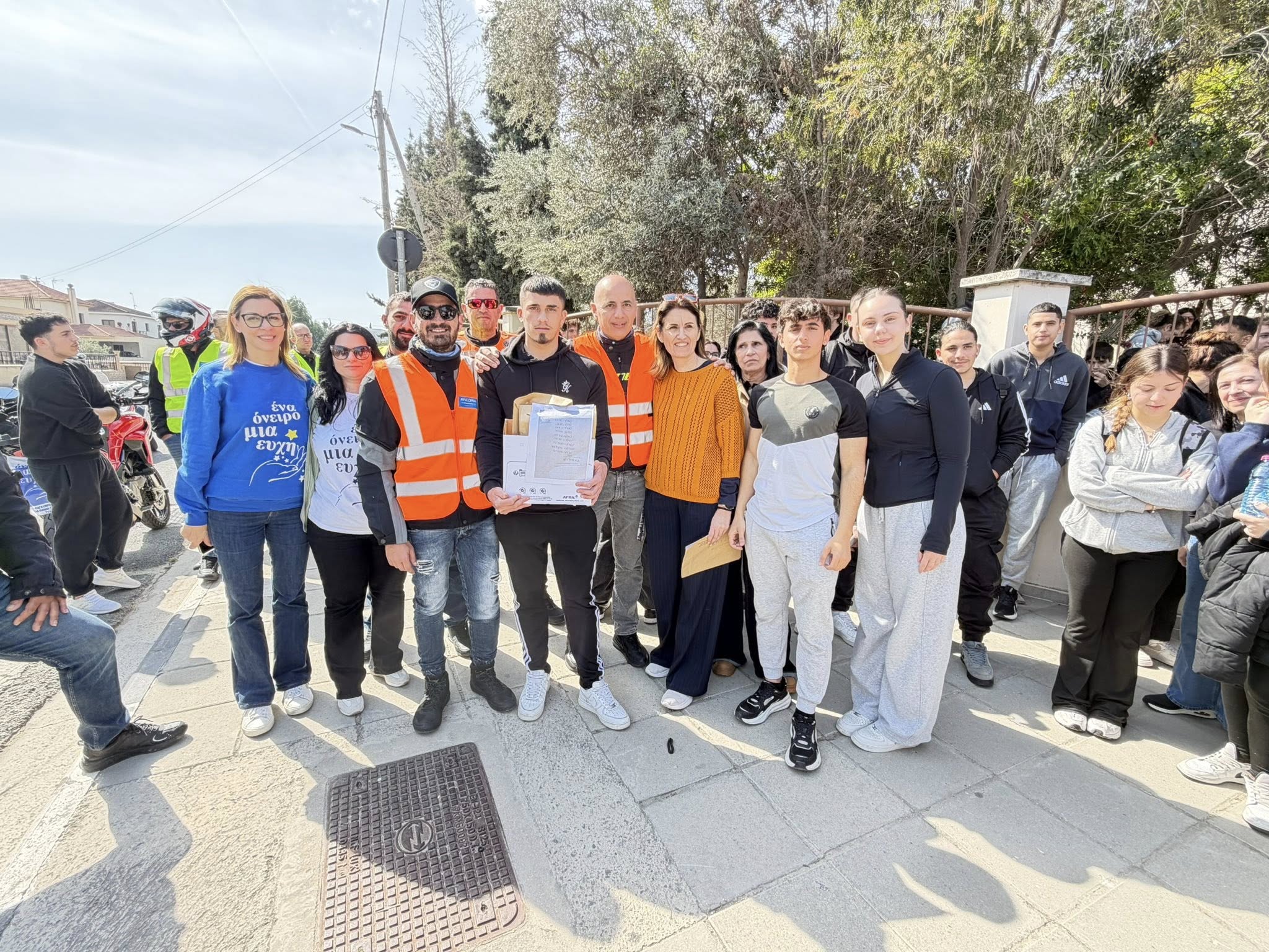 26η Διαδρομή Αγάπης Συνδέσμου «Ένα όνειρο Μια ευχή» για παιδιά με καρκίνο και συναφείς παθήσεις: “Μήνυμα Προσφοράς και Αλληλεγγύης από το Περιφερειακό Λύκειο Λιβαδιών”  (φώτο)