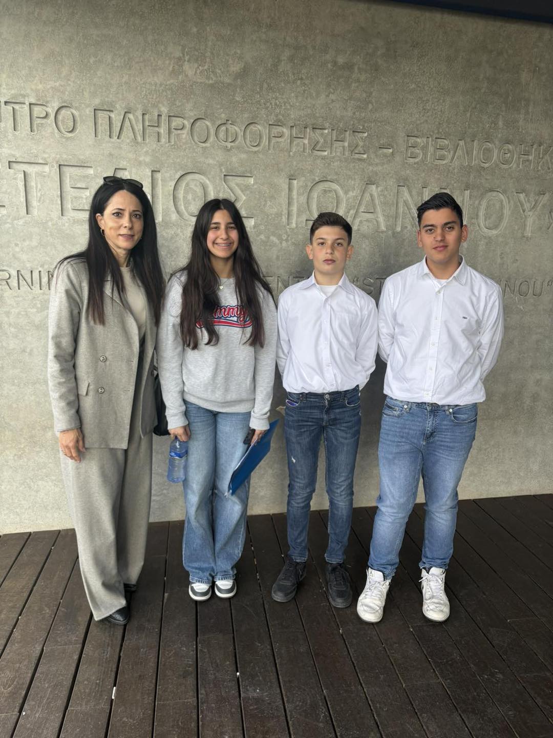 Η ομάδα DROSIA-1 του Γυμνασίου Δροσιάς Λάρνακας στις δέκα κορυφαίες ομάδες της Κύπρου στον διαγωνισμό European Statistics Competition!  (φώτο)