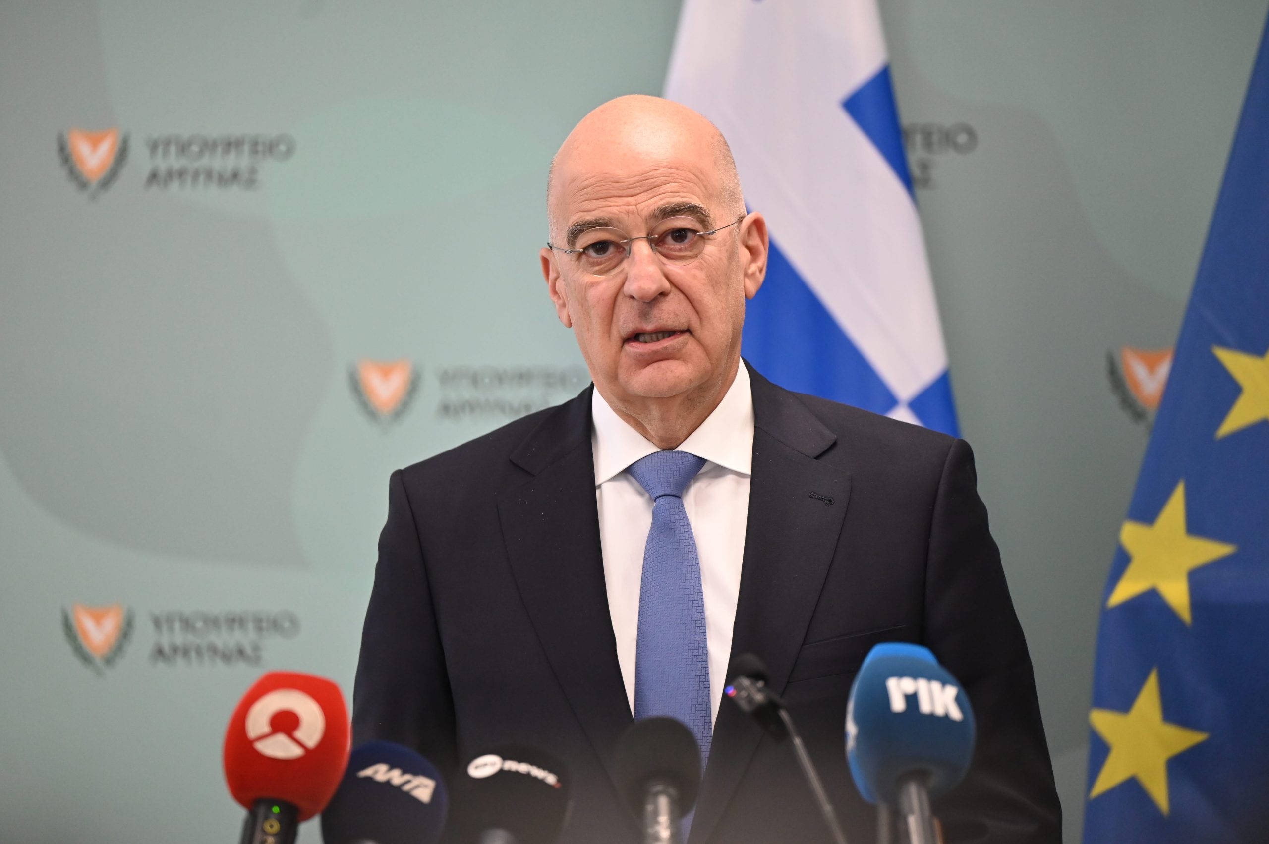 Ο Δένδιας διέψευσε ότι τα drone κατευθύνονταν προς την Κρήτη