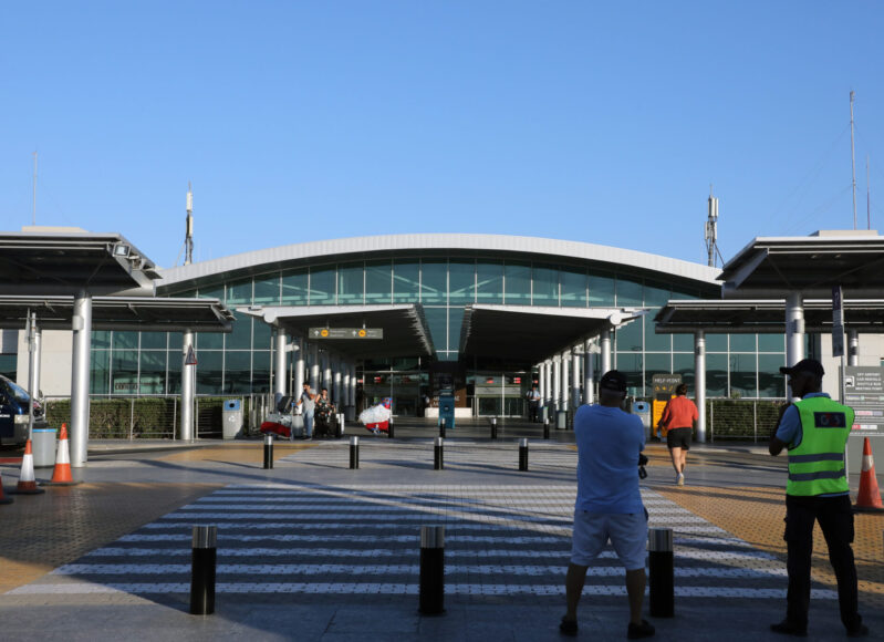 ΑΕΡΟΔΡΟΜΙΟ ΛΑΡΝΑΚΑΣ