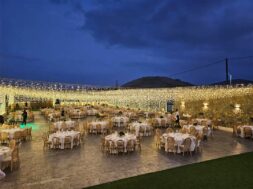 Your love story begins here! 💫❤ ..Contact us for your special day! 📞 99 150962#lovelikelavende