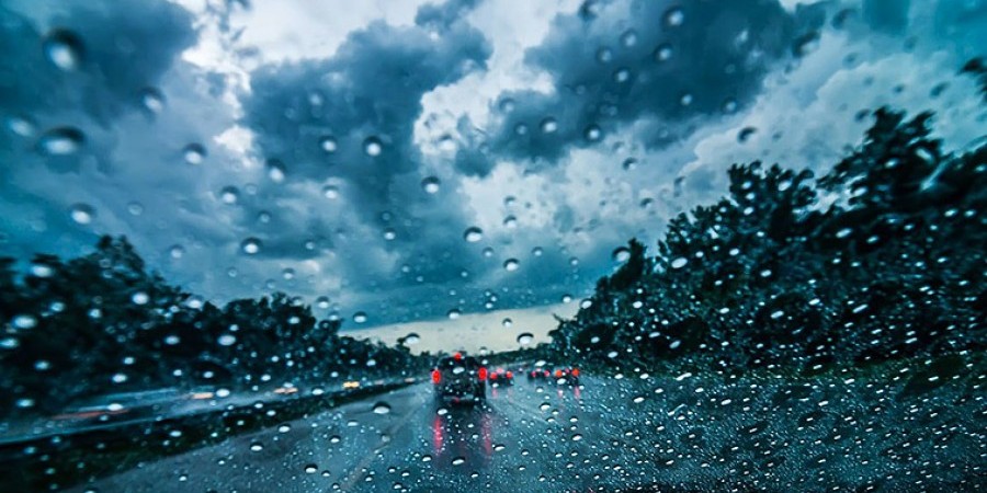 Μένει και ενισχύεται η κακοκαιρία: Έρχονται πολύ πιο έντονα φαινόμενα και τρομερές ποσότητες σκόνης