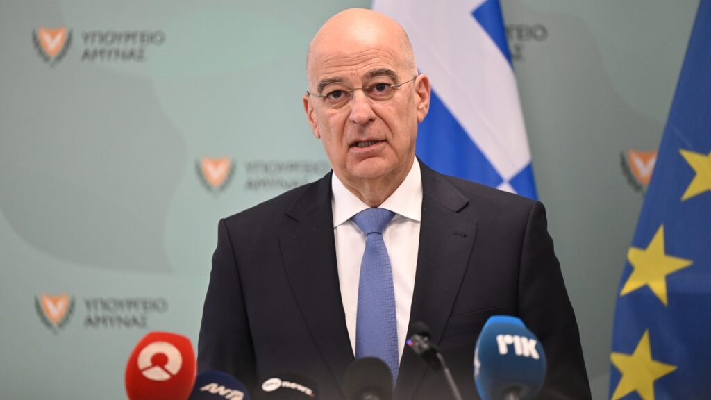 Τουρκικός Τύπος «ξιφουλκεί» Δένδια - Κατηγορίες για «πολεμικό καιροσκοπισμο»