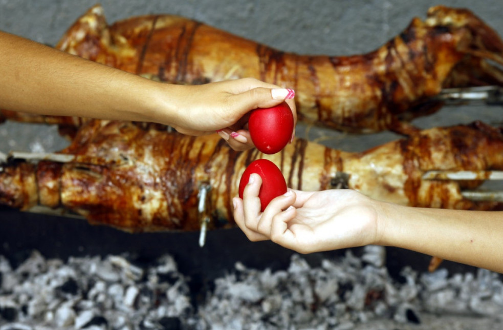 Καθησυχάζουν οι υπεραγορές: «Δεν υπάρχουν ελλείψεις ούτε εκτόξευση τιμών στο αρνί» – Έρχονται προσφορές τη Μεγάλη Εβδομάδα