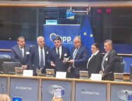 ekdilosi-xatzipantela_eoka_bryxelles2