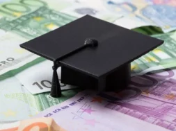 foithtika_daneia_dinei_o_foreas_isotimhs_katanomhs_varon