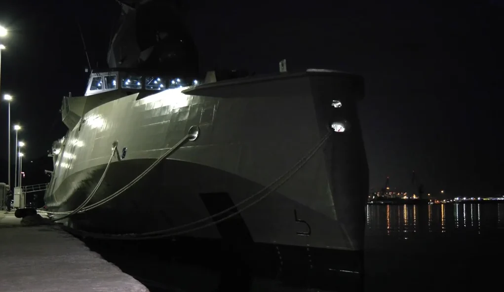 &Sigma;&tau;&eta;&nu; &Kappa;ύ&pi;&rho;&omicron; &tau;&eta;&nu; &Tau;&epsilon;&tau;ά&rho;&tau;&eta; &omicron;&iota; &Epsilon;&lambda;&lambda;&eta;&nu;&iota;&kappa;έ&sigmaf; &phi;&rho;&epsilon;&gamma;ά&tau;&epsilon;&sigmaf; &ndash; &Beta;ί&nu;&tau;&epsilon;&omicron; &mu;&epsilon; &tau;&omicron;&nu; &alpha;&pi;ό&pi;&lambda;&omicron;&upsilon;