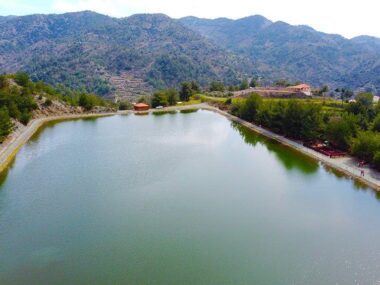 kato_milos_pitsilia_4.377a9e6d47bcb592bdb3d4db589aa8d8