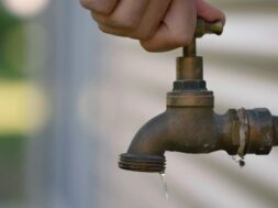 leipsydria-anomvria-nero