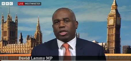 Βρετανός ΥΠΕΞ: «Μέλος του ΝΑΤΟ η Κύπρος» – Δικαίωμα σε «νόμιμη άμυνα» (BINTEO)