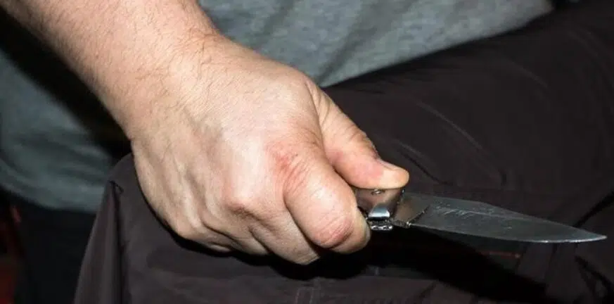 Ληστεία με μαχαίρι σε περίπτερο – O δράστης άρπαξε χρήματα και τράπηκε σε φυγή