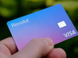 revoloyt-large_thumbnail