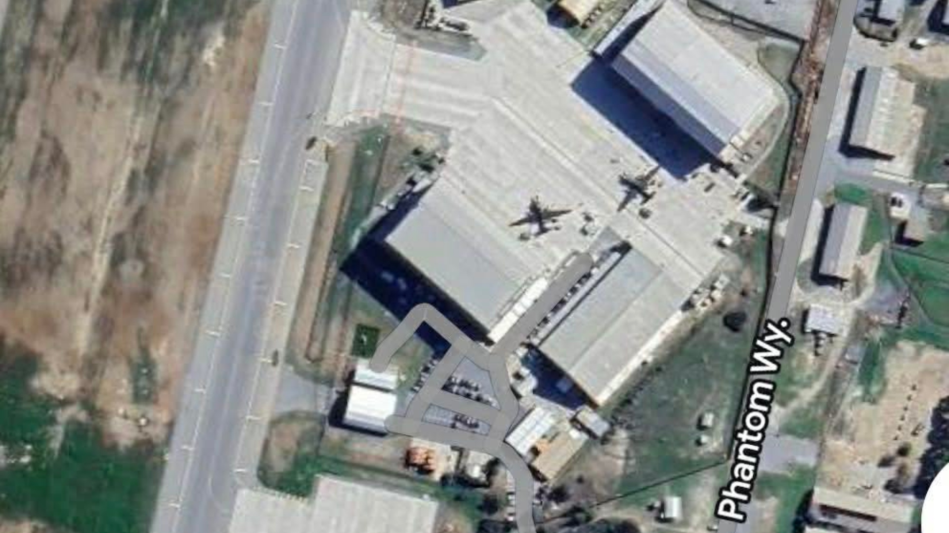 Εδώ «χτύπησε» το drone στο Ακρωτήρι: Πυρκαγιά μετά την επίθεση στις εγκαταστάσεις της Βασιλικής Πολεμικής Αεροπορίας