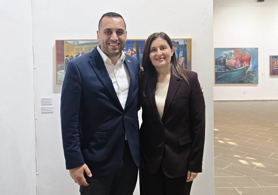 &Mu;&iota;&alpha; &iota;&sigma;&tau;&omicron;&rho;&iota;&kappa;ή &sigma;&tau;&iota;&gamma;&mu;ή &gamma;&iota;&alpha; &tau;&eta; &Lambda;ά&rho;&nu;&alpha;&kappa;&alpha;: Ί&delta;&rho;&upsilon;&sigma;&eta; &tau;&eta;&sigmaf; &Sigma;&chi;&omicron;&lambda;ή&sigmaf; &Theta;&alpha;&lambda;&alpha;&sigma;&sigma;ί&omega;&nu; &Epsilon;&pi;&iota;&sigma;&tau;&eta;&mu;ώ&nu;, &Tau;&epsilon;&chi;&nu;&omicron;&lambda;&omicron;&gamma;ί&alpha;&sigmaf; &kappa;&alpha;&iota; &Beta;&iota;ώ&sigma;&iota;&mu;&eta;&sigmaf; &Alpha;&nu;ά&pi;&tau;&upsilon;&xi;&eta;&sigmaf;