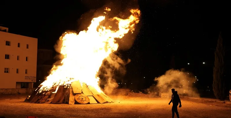 Έλεγχοι για λαμπρατζιές και κροτίδες – Περιπολίες για άναμμα φωτιάς