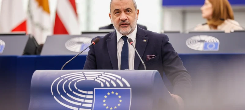 20260120_ep_loucas_fourlasoriginal