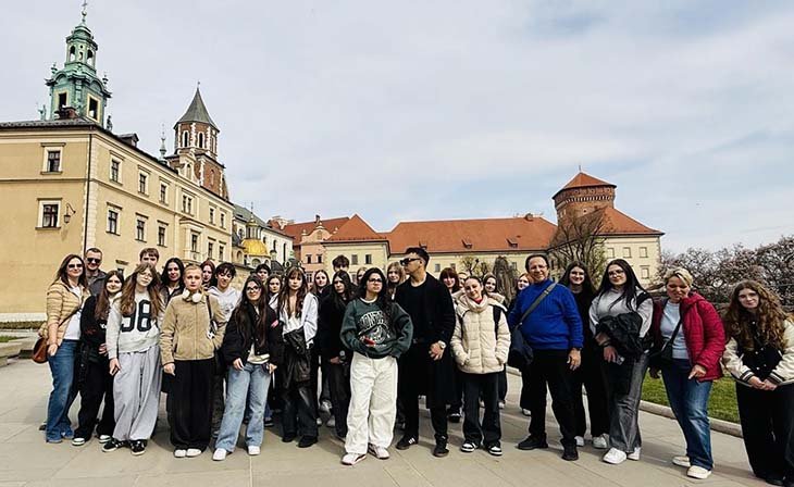 Εκπαιδευτική επίσκεψη μαθητών του Λυκείου Μακαρίου Γ΄ στην Πολωνία