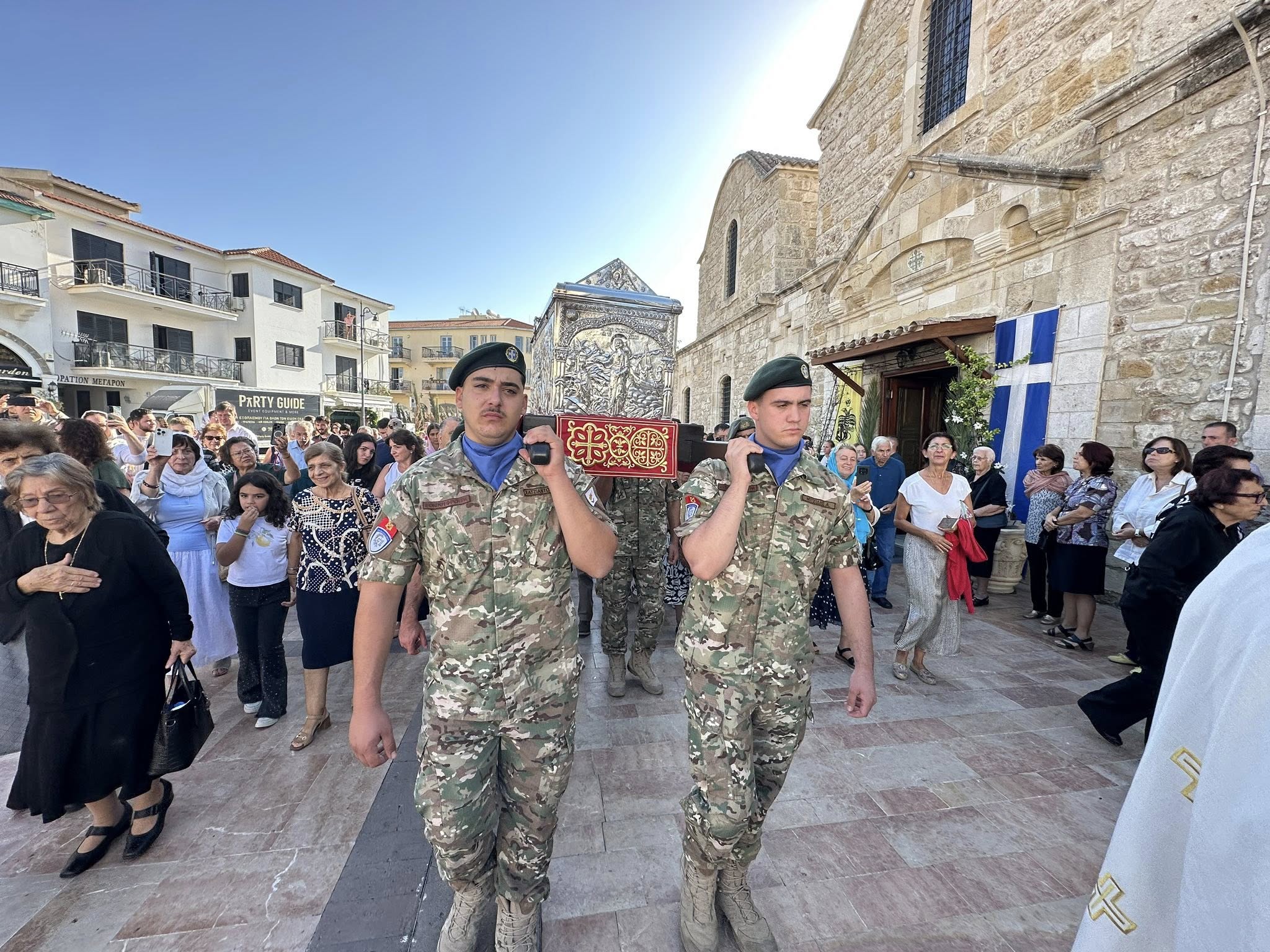Η Λάρνακα γιόρτασε με μεγάλη κατάνυξη και λαμπρότητα τον Πολιούχο Άγιο της Λάζαρο  (φώτο)