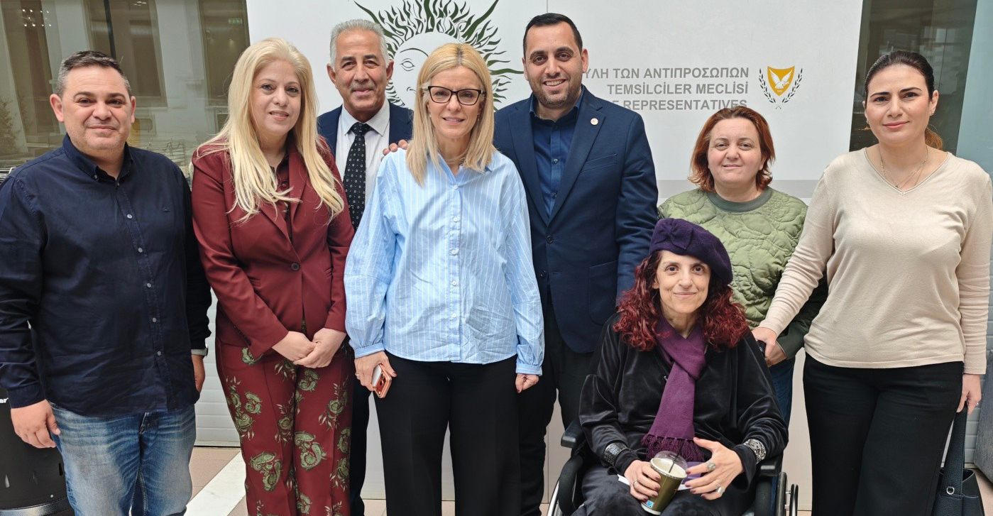 Α. Αποστόλου μετά τη ψήφιση νομοσχεδίων για άτομα με αναπηρία – «Δεν είμαστε στο τέλος του δρόμου αλλά στην αρχή»