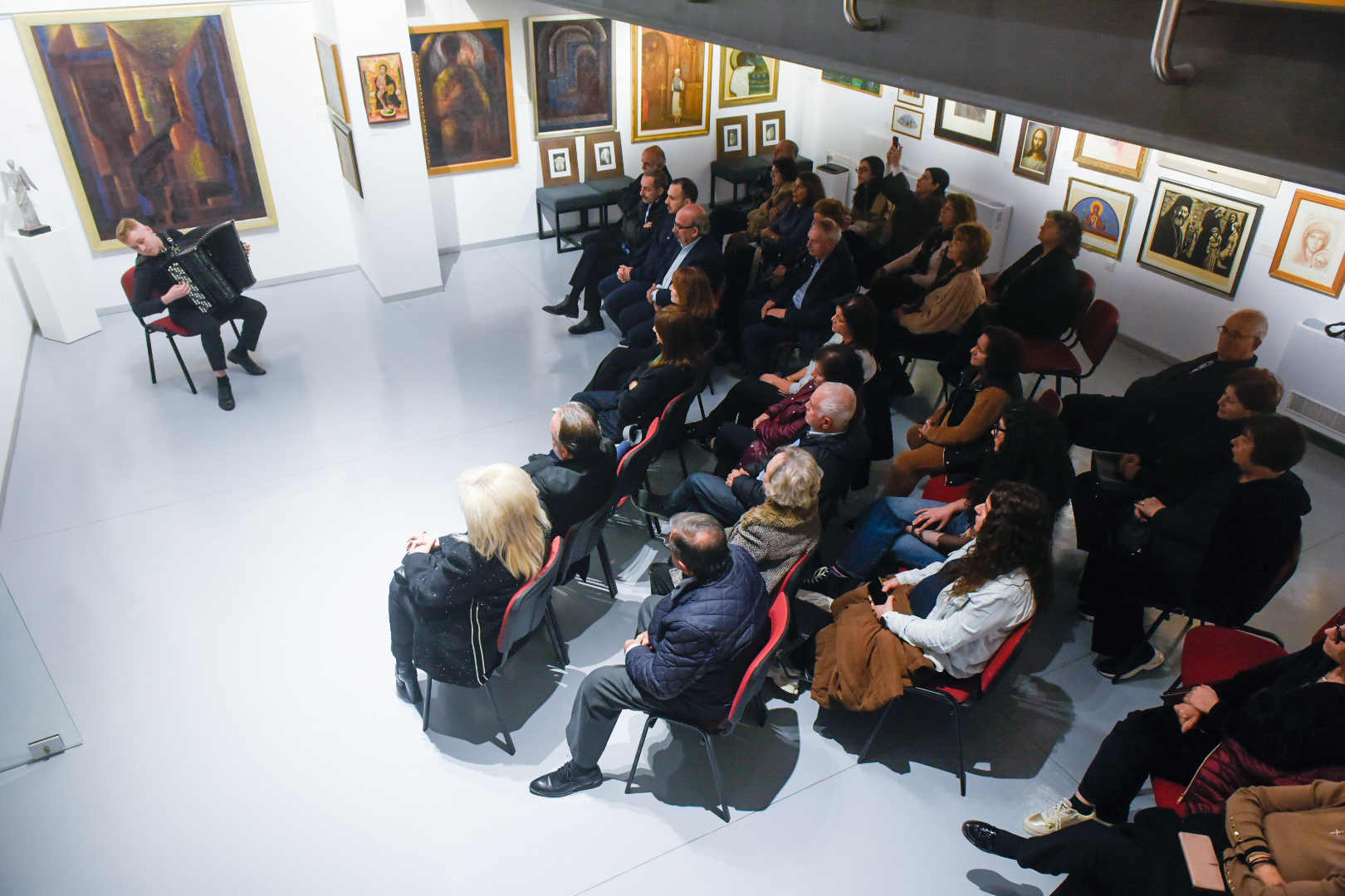 Μια υπέροχη βραδιά στο Μουσείο Χριστιανικής Τέχνης – Συλλογή Χριστοφόρου στην Αραδίππου με δεξιοτέχνη ακορντεονίστα Serhii Sapun την σοπράνο Άντρια Προκοπά  (φώτο)