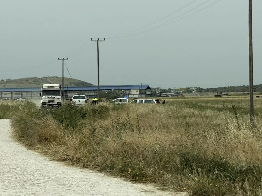 Το χρονικό της νέας έντασης στην Πύλα: Κατοχικά αρματα μάχης απέναντι στην ΟΥΝΦΙΚΥΠ και τουρκική σημαία