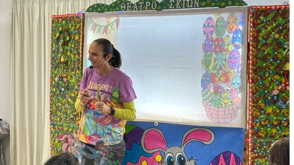 Με επιτυχία η παιδική θεατρική παράσταση «Το Πάσχα του Ανέστη του Λαγού» στον Δήμο Αραδίππου