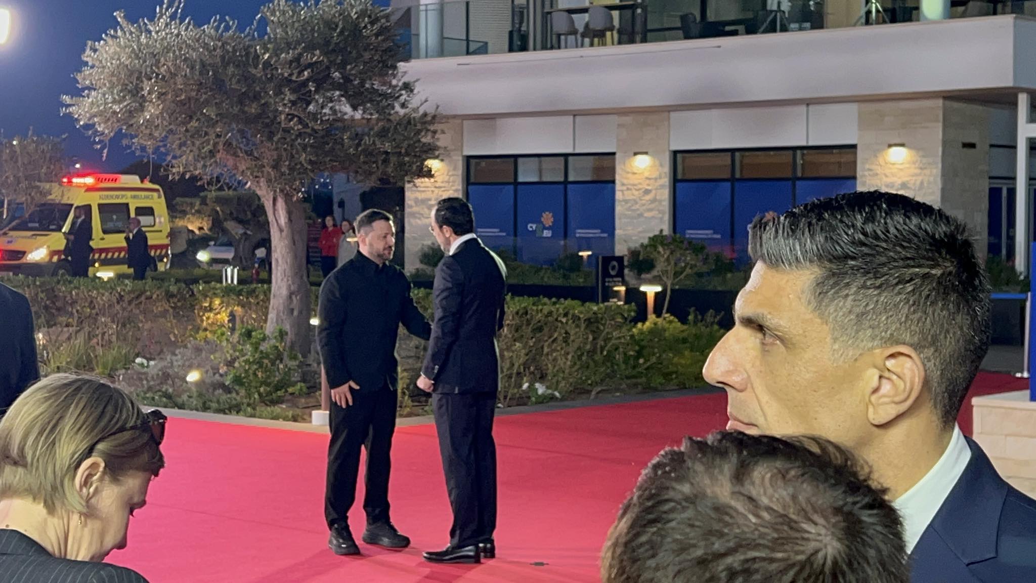 Ζελένσκι από την Κύπρο: «Πράσινο φως» για ενταξιακές διαπραγματεύσεις και νέες κυρώσεις