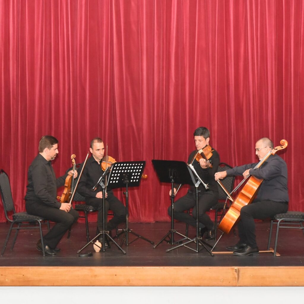 Μια ξεχωριστή μουσική εμπειρία χάρισε στο κοινό της Λάρνακας το TratSik String Quartet, στο πλαίσιο του Φεστιβάλ Κλασικής Μουσική  (φώτο)