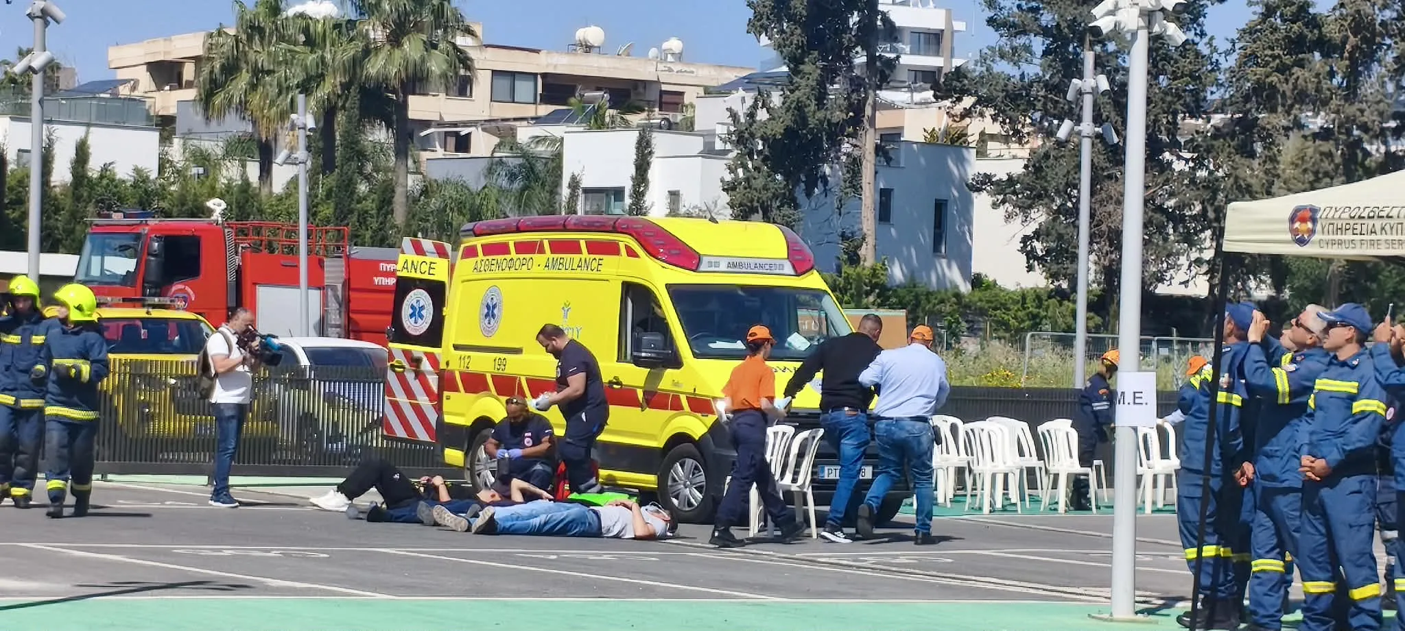 Πυρκαγιά σε πολυόροφο κτίριο με διασώσεις προσώπων, το σενάριο άσκησης της Πυροσβεστικής  (βίντεο – φώτο)