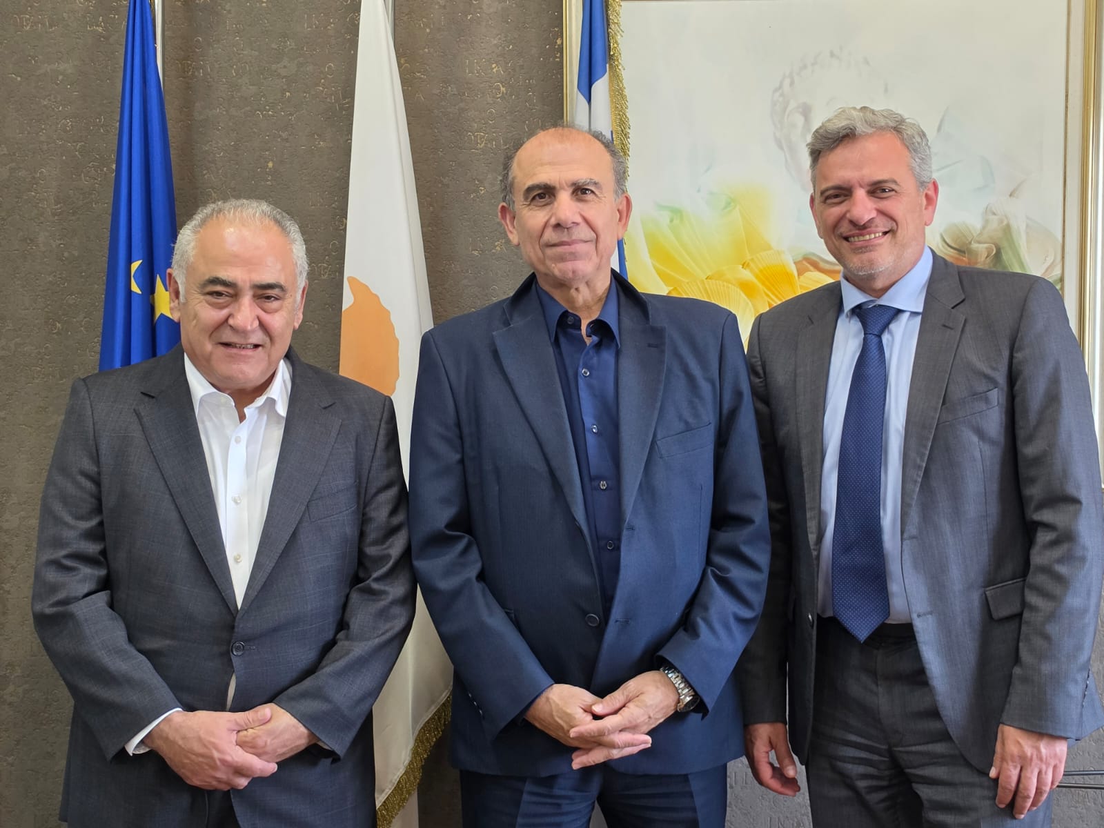 O Προέδρος του Επαγγελματικού Επιμελητηρίου Αθηνών (ΕΕΑ) και ο Γενικός Γραμματέας του ΕΕΑ στο Δήμο Αραδίππου