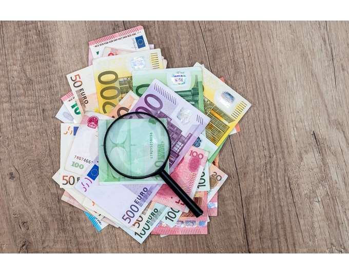 Κυκλοφορούν πλαστά χαρτονομίσματα στην αγορά – Πώς να τα διακρίνετε