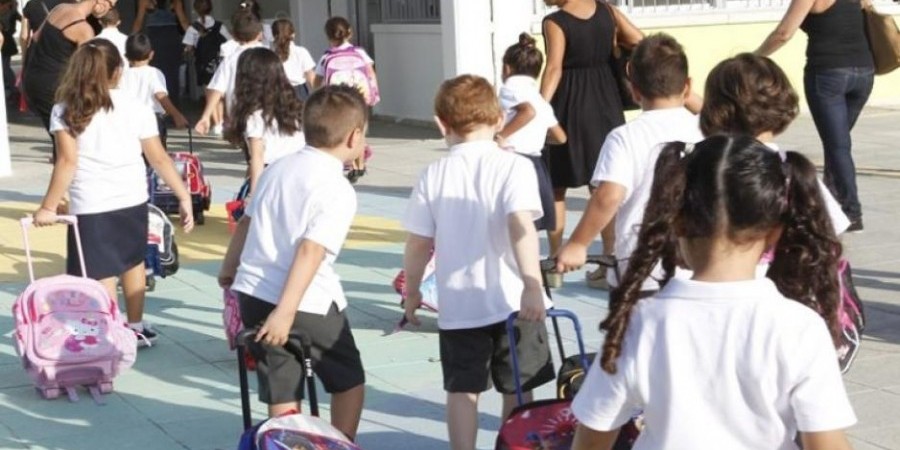 Αυτές τις ημερομηνίες η επιβεβαίωση των εγγραφών για δημοτικά και νηπιαγωγεία