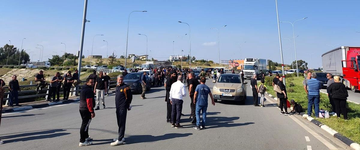 Κλείνει την πόρτα για συνάντηση στους διαμαρτυρόμενους κτηνοτρόφους το Προεδρικό!