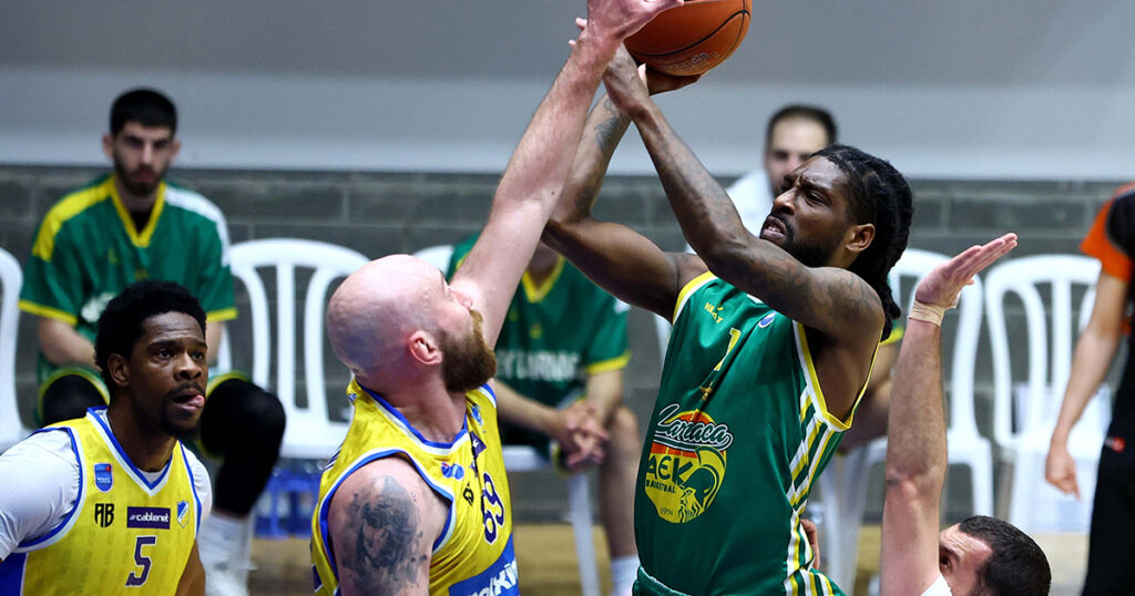 Έκανε το 2-1 κόντρα στο ΑΠΟΕΛ η ΑΕΚ και είναι ένα βήμα από τους τελικούς!