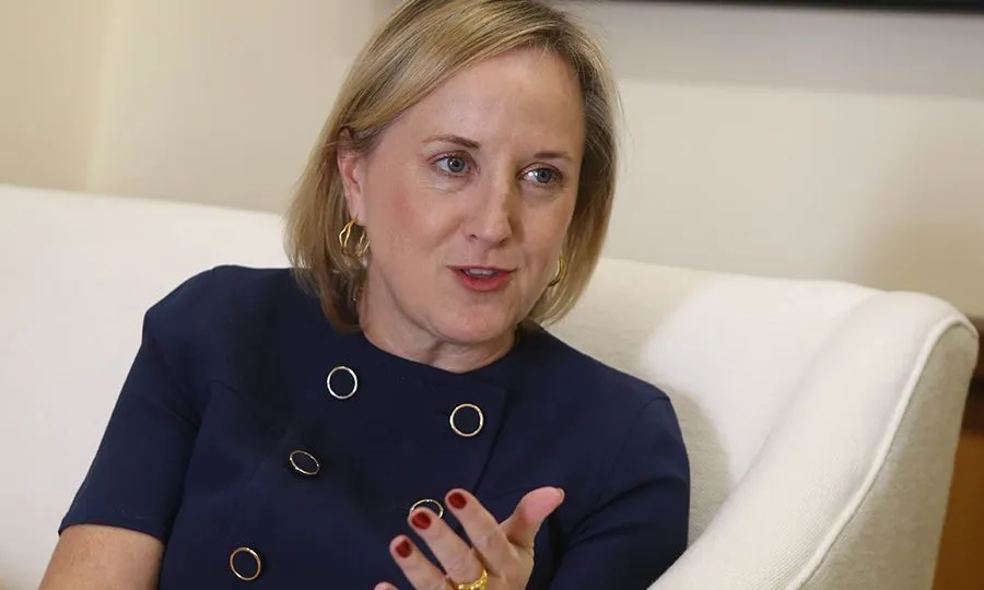 Τέλος εποχής για την Πρέσβειρα των ΗΠΑ σε Κύπρο και Ουκρανία