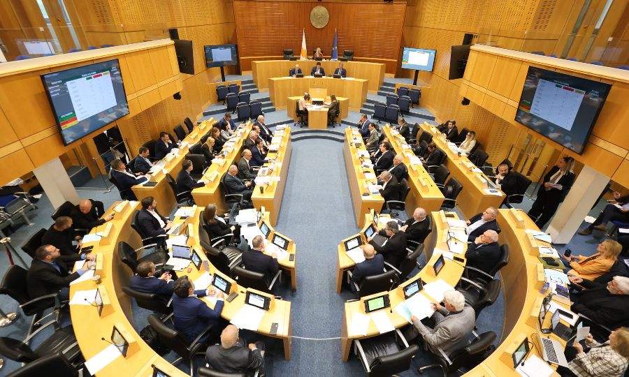 Τελευταία συνεδρίαση της Βουλής – Διάλυση και εκλογές στον ορίζοντα