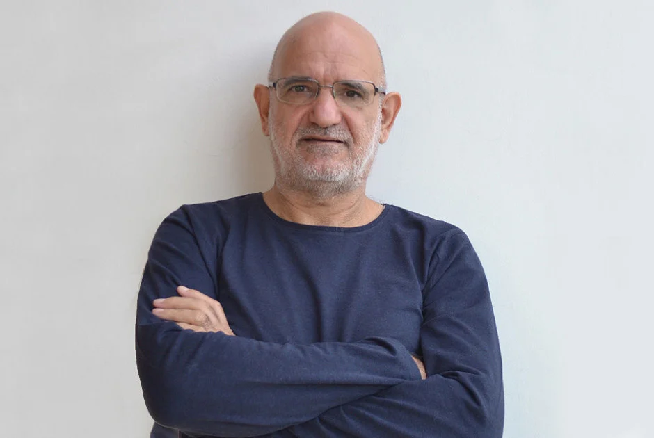 Φάκελο με τριψήφιο αριθμό τεκμηρίων παραδίδει στην Αστυνομία ο Δρουσιώτης