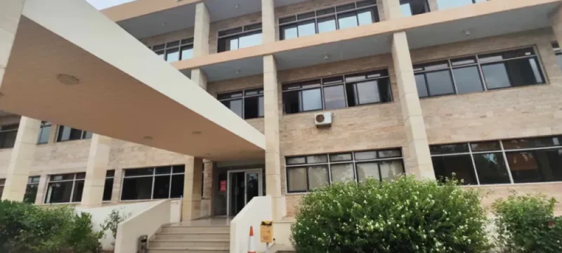 dikasthrio_larnakas-large_thumbnail