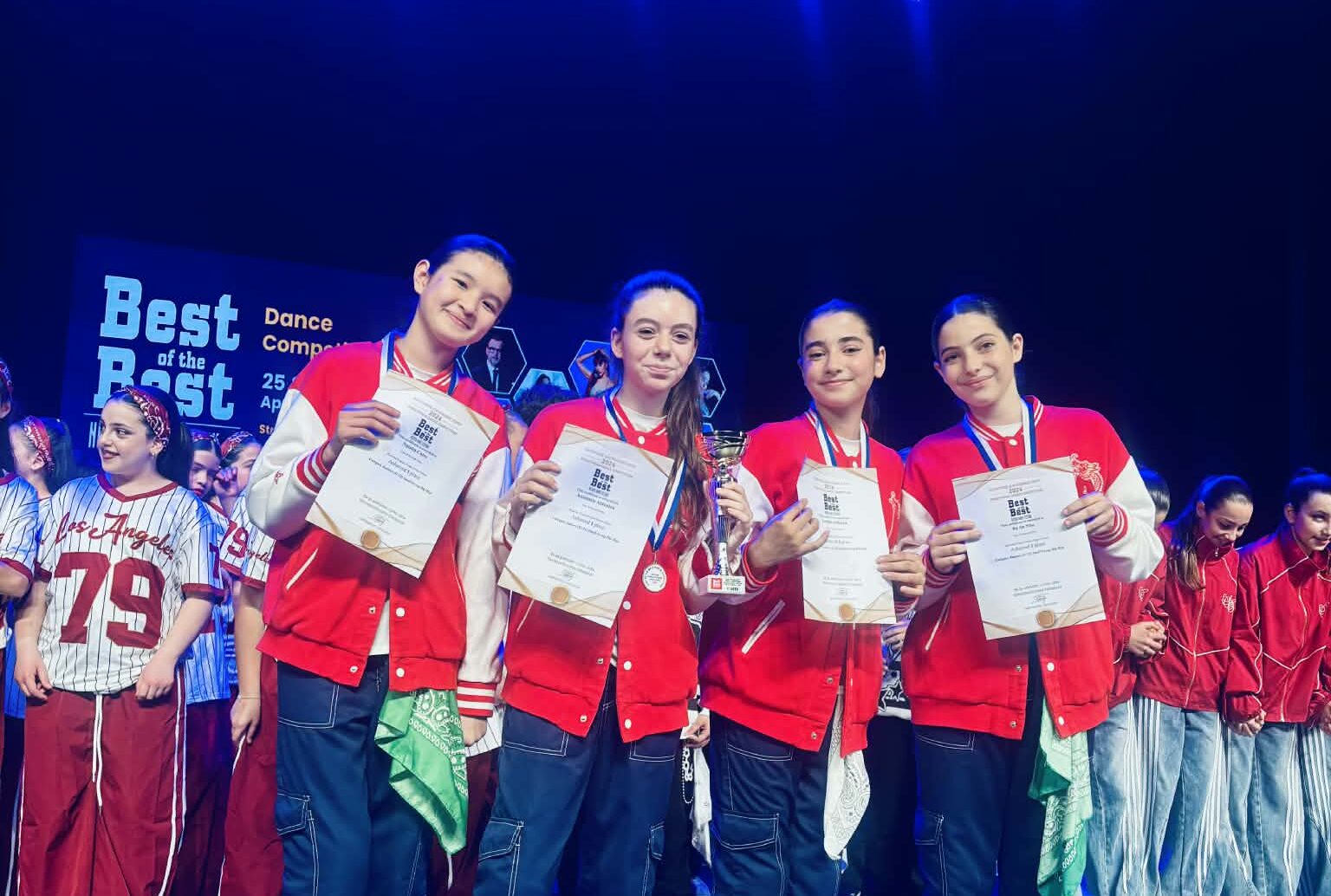 Η Σχολή Χορού της Κατερίνας Πουπάζη κέρδισε το χρυσό μετάλλιο με την ομάδα “Cute & Smooth” στο Nicosia Dance Festival