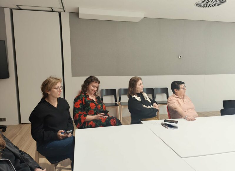 f9ef248f-6679-4c94-8a9b-32022ecb2f28