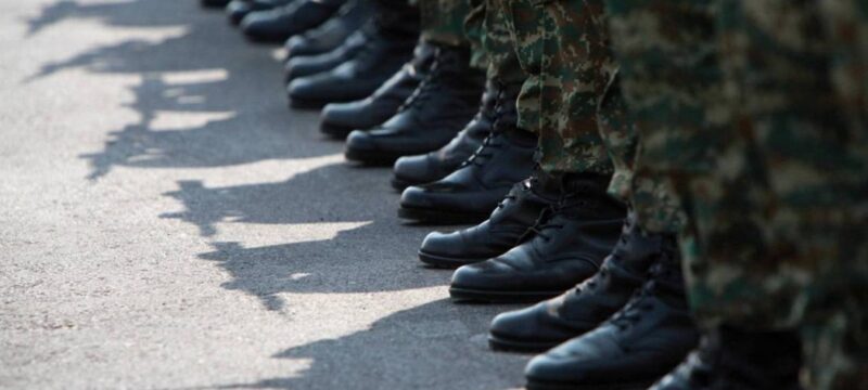 fantaroi-stratos-anypotaktos-570-1280x853_ID_1017831-2